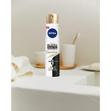 Antiperspirant Spray, Nivea Black&White Invisible Silky Smooth, 250ml