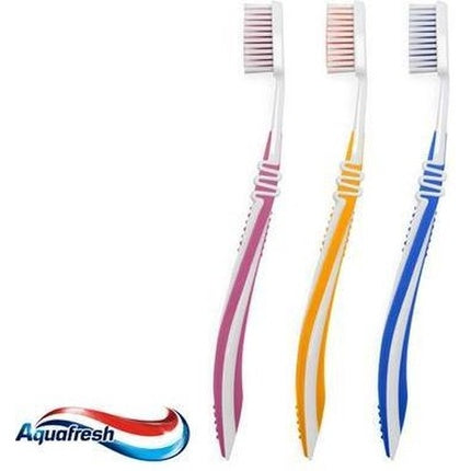 Periuță de dinți Aquafresh Clean & Flex, Medie, 3 bucăți