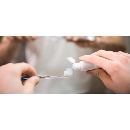 Pastă de dinți Fluocaril, bi-fluorură, alb