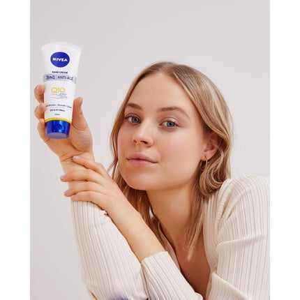 Crema de Maini Nivea Anti-Age Care Q10, 100ml