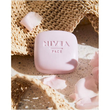 Săpun facial solid Nivea MagicBar Radiant Beauty 75g