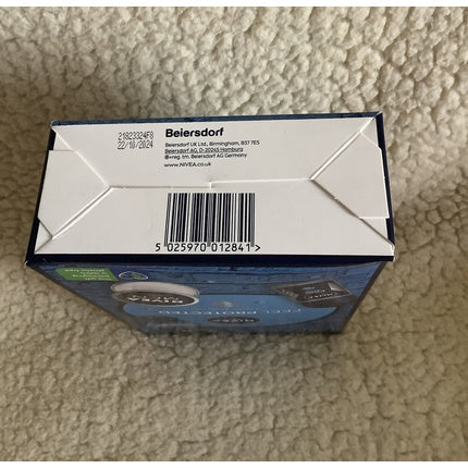 Set cadou Nivea Men Protect & Care, cremă, gel curățare, roll-on, albastru