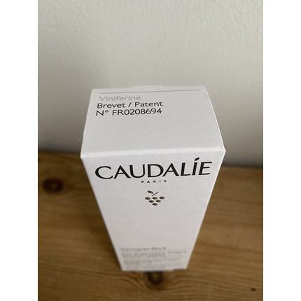 Cremă de Ochi, Caudalie Vinoperfect, 15ml, Anti Cearcăne și Hidratare