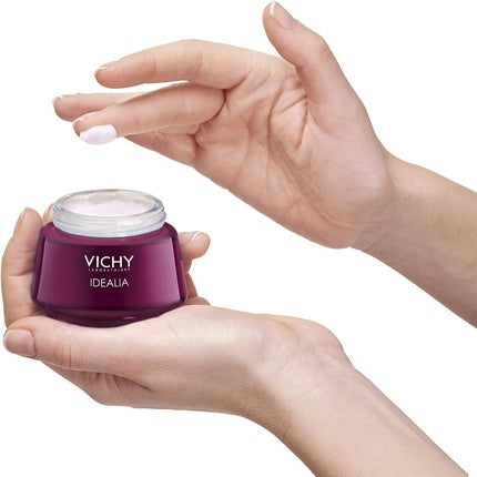 Cremă de zi, Vichy Idealia, ten normal, 50ml