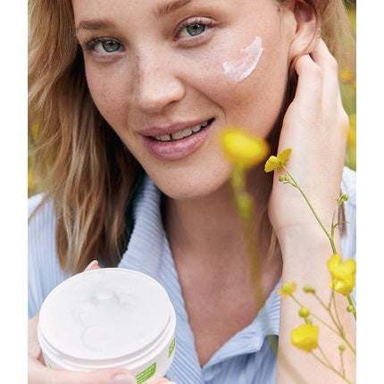 Gel de duș Nivea Soft, 300 ml