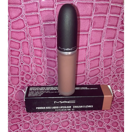 Ruj lichid, Mac, Powder Kiss, bej