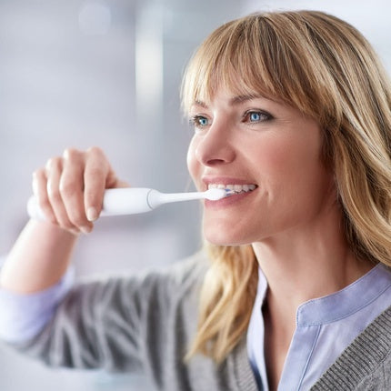 Periuță de dinți electrică, Philips 4300 Series, culoare albă