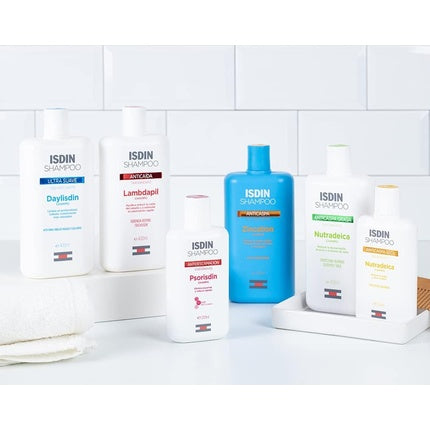 Șampon anti-mătreață, ISDIN Nutradeica, 200ml