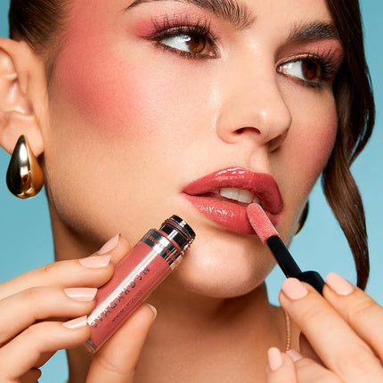 Serum de buze Eva Garden 822 Red Orange 0.17 Oz, ambalaj transparent cu capac negru