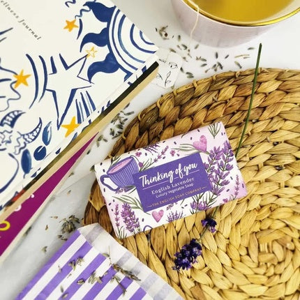 Săpun cu lavandă Thinking Of You de la The English Soap Company - 190g
