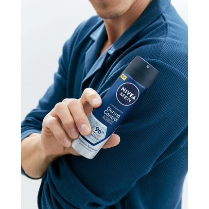 NIVEA MEN Derma Control Antiperspirant Spray, Albastru