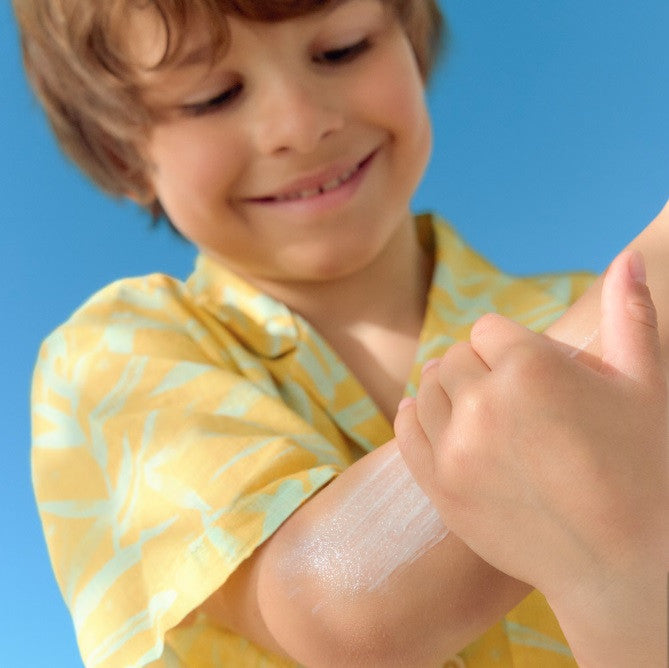 Nivea Sun Babies & Kids - spray cu protectie solara, SPF 50+ - 270ml
