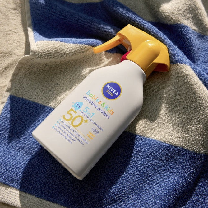 Nivea Sun Babies & Kids - spray cu protectie solara, SPF 50+ - 270ml