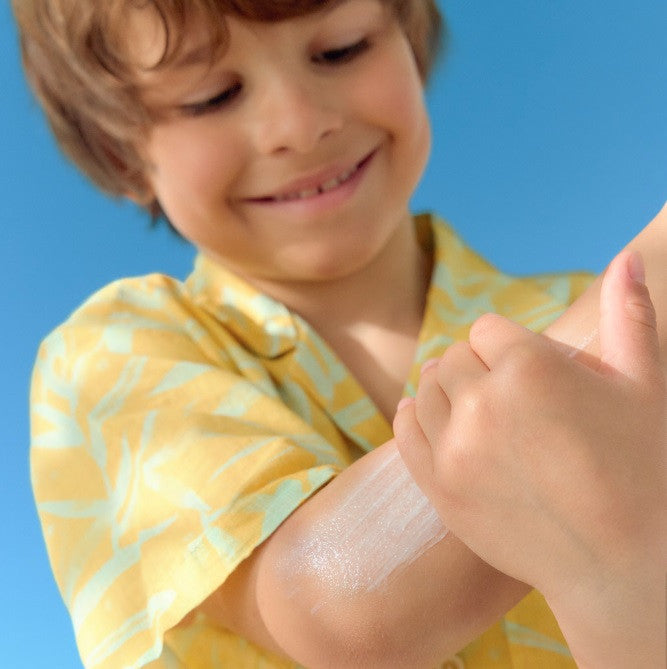 Nivea Sun Babies & Kids Sensitive Protect 5in1 - spray cu protectie solara, SPF 50+ - 200 ml