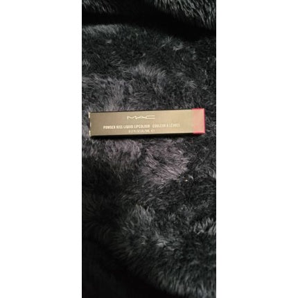 Ruj lichid, MAC, Powder Kiss, nuanta Make It Fashun