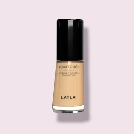 Fundă de machiaj Layla Aqua Touch Vitamin C Infusion Foundation 02, sticlă transparentă cu capac negru