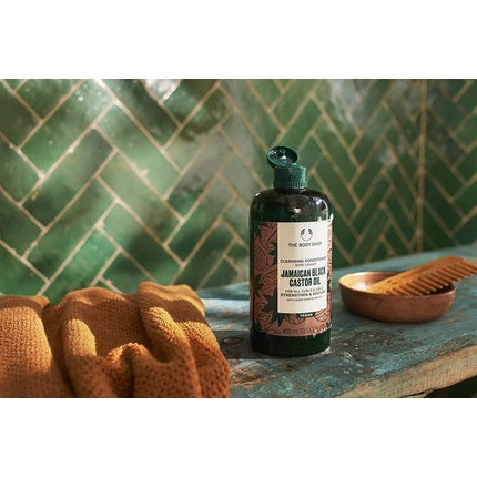 Șampon The Body Shop Jamaican Black Castor Oil pentru păr buclat, 400 ml