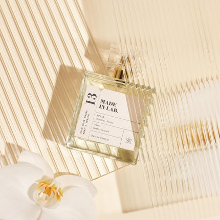 Parfum Made In Lab pentru femei, 100ml, sticlă transparentă cu dop auriu