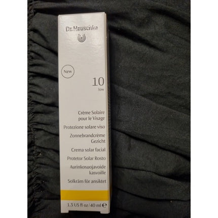 Cremă de protecție solară, Dr Hauschka, SPF 10, 40 ml