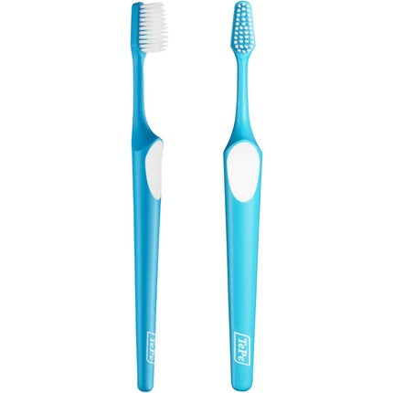 Periuță de dinți TePe Supreme Soft, formă conică, peri scurți și lungi pentru curățare delicată