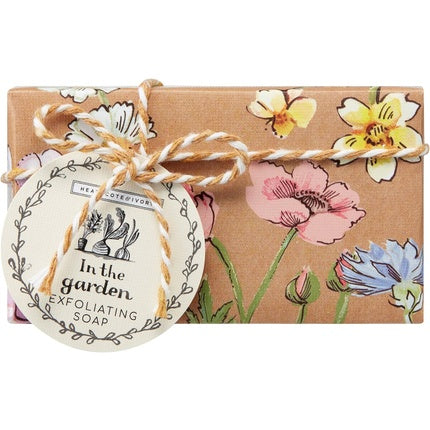 Heathcote & Ivory In the Garden Sabon Exfoliant cu Ovăz, Aromă de Rhubarb Dulce și Uleiuri Esențiale, 160g
