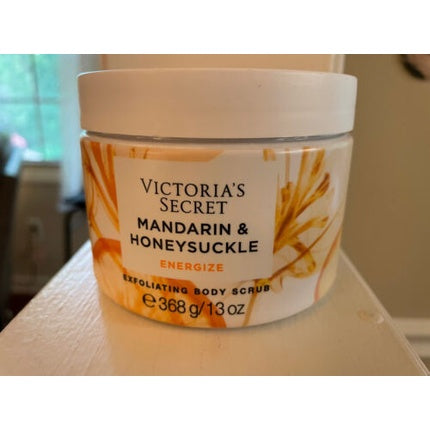 Exfoliant corp, Victoria's Secret, Mandarin & Honeysuckle, 368g, alb portocaliu