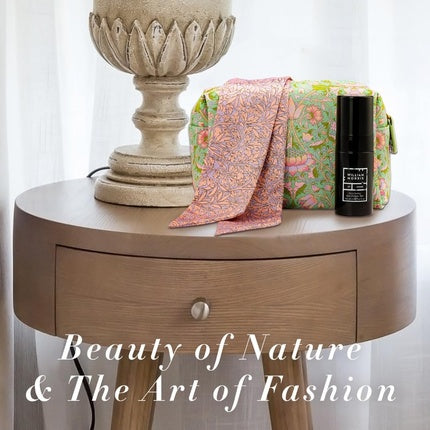 William Morris At Home Forest Bathing Hair Mist, Wash Bag and Scarf Style Set, Set Cadou, Culoare Verde cu Motive Florale