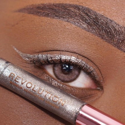 Eyeliner Makeup Revolution Super Flick Argintiu 2.4ml