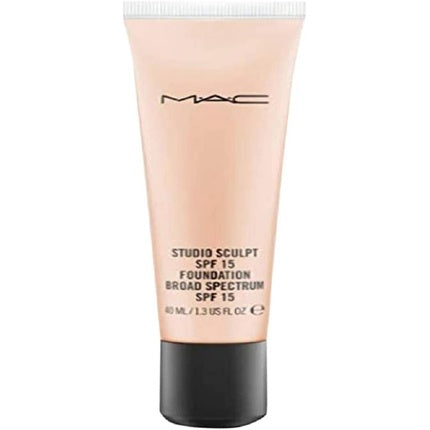 Fond de ten MAC Studio Sculpt SPF 15, culoare NW15, 40ml