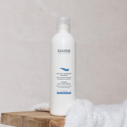 Şampon Babé Laboratorios Anti-Oily Dandruff 250ml Alb