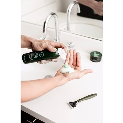 Gel de ras Paul Mitchell Tea Tree, 200ml