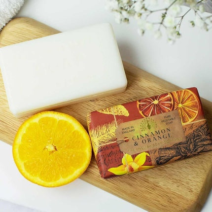 Săpun solid, The English Soap Company, Cinnamon & Orange, vegetal