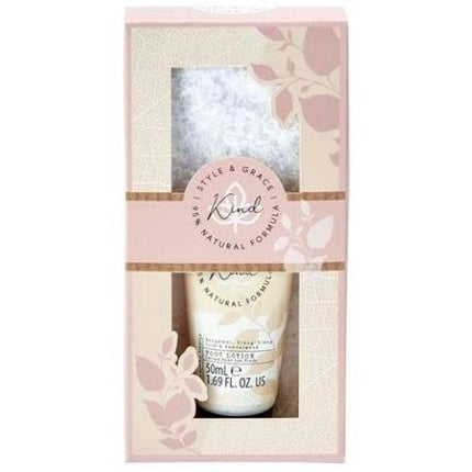 Set Îngrijire Picioare, Style & Grace, Loțiune pentru Picioare & Ciorapi Pluși, 50ml