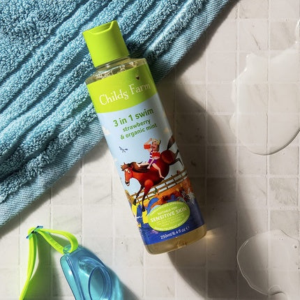 Șampon Childs Farm 3-in-1 Căpșuni și Mentă Organică, 250ml