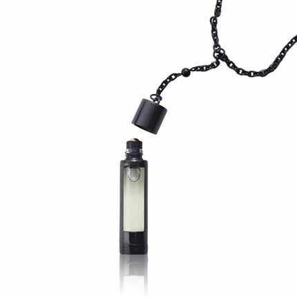 Set Cadou Parfum, N.C.P Olfactive, Leather & Vetiver Necklace + 2 x Eau de Parfum 4.9 ml, Negru