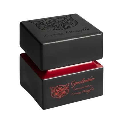 Lorenzo Pazzaglia Gasoleather Extrait de Parfum, 10 ml, cutie neagră cu elemente roșii
