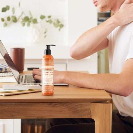 Loțiune organică pentru mâini și corp Dr. Bronner's cu portocală și lavandă, 236ml