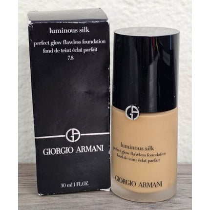 Fund de ten Giorgio Armani Luminous Silk 7.8 Tan Olive, 30 ml