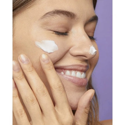 Cremă corp și față, Nivea, Care Sensitive, 200 ml