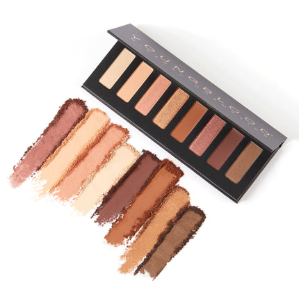 Paleta de farduri Youngblood Enchanted, 8 culori, tonuri neutre și metalice