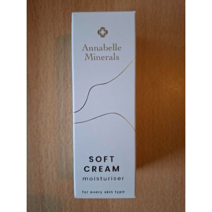 Crema de față Annabelle Minerals Soft Cream Moustache Moisturizer