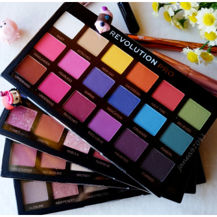 Paletă farduri de pleoape, Makeup Revolution, Mischief Mattes, culori mate