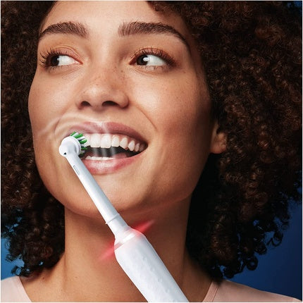 Periuță de dinți electrică, Oral-B, Pro 3 3500, alb
