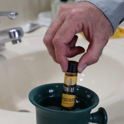 Tratament pentru barbă, Proraso, Hot Oil Wood and Spice, 17 ml