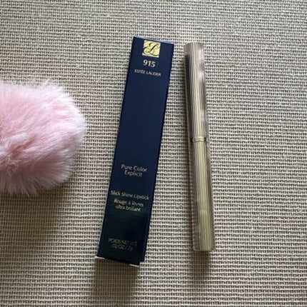 Ruj, Estée Lauder, Pure Color Explicit, nuanta Score To Settle