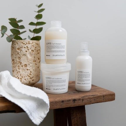 Conditioner Davines Love Curl Primer 150ml alb