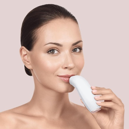 Lip Plumper Geske, model 6 in 1, alb