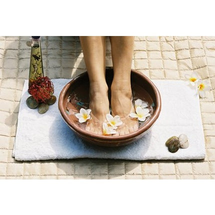 Scrub Picioare Bingospa - Tratament Hidromineral cu Acid Glicolic și Ulei de Mai Chang