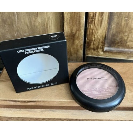 Iluminator lichid Mac Beaming Blush 9cm