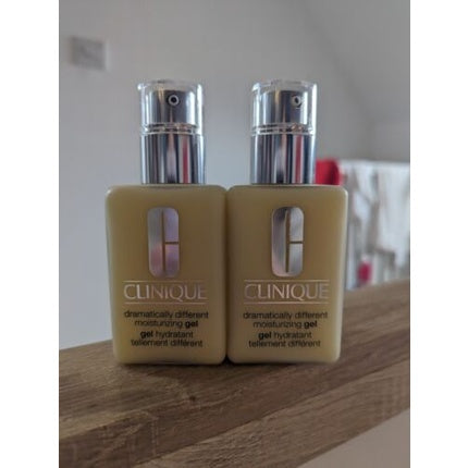 Gel hidratant, Clinique, Dramatically Different, 125ml, pachet 2 bucati